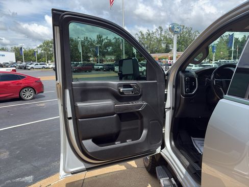 Used 2020 Chevrolet Silverado 3500 LTZ w/ LTZ Plus Package AWD/4WD image 22