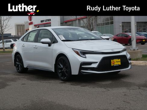 New 2026 Toyota Corolla SE FWD image 1