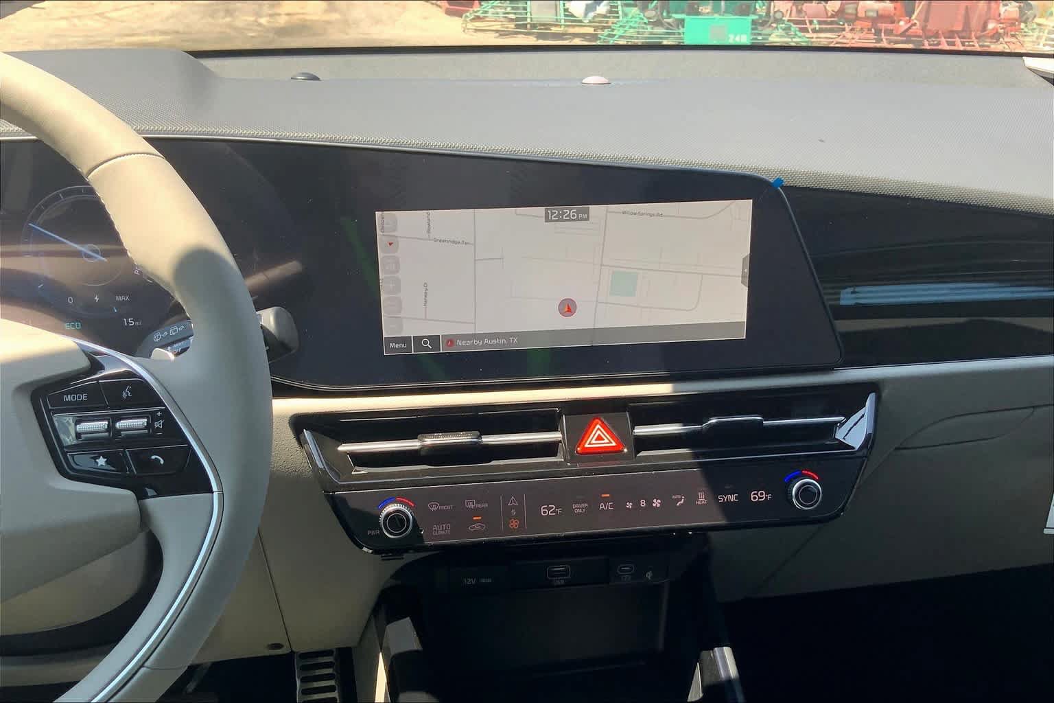 Used 2024 Kia Niro Wave w/ Wave Preserve Package FWD image 6