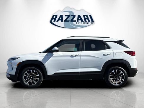 Used 2025 Chevrolet TrailBlazer LT FWD image 6