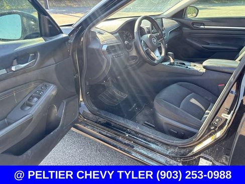 Used 2019 Nissan Altima 2.5 SV FWD image 11
