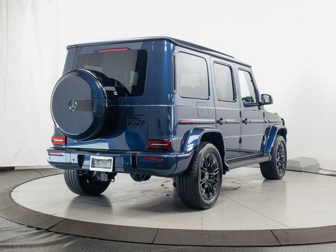 Used 2025 Mercedes-Benz G 550 image 32