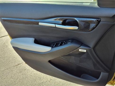 Used 2021 Kia Seltos SX w/ SX Sunroof Package image 21