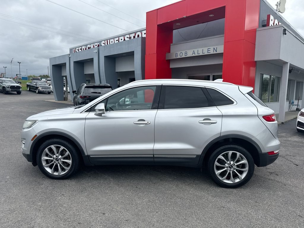 Used 2017 Lincoln MKC Select w/ Select Plus Package AWD/4WD image 3