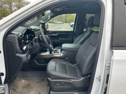 Used 2023 Chevrolet Silverado 1500 RST w/ All Star Edition Plus AWD/4WD image 3