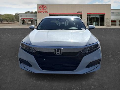 Used 2019 Honda Accord LX image 2