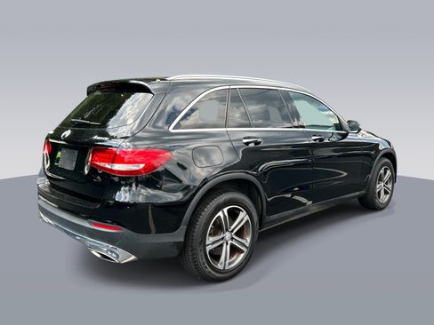 Used 2016 Mercedes-Benz GLC 300 4MATIC image 3