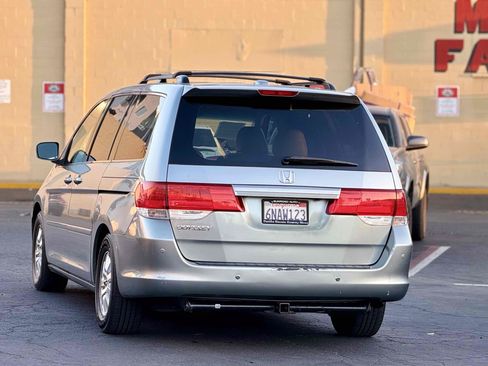 Used 2010 Honda Odyssey EX-L image 8