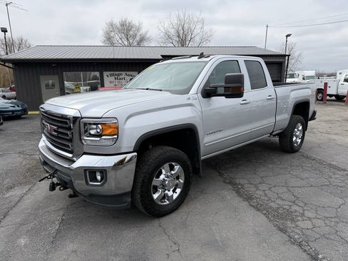 Used 2019 GMC Sierra 2500 SLE image 1