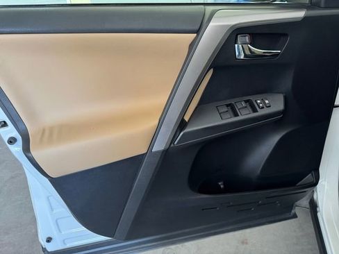 Used 2016 Toyota RAV4 XLE image 4