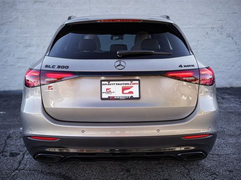 Used 2023 Mercedes-Benz GLC 300 4MATIC image 13