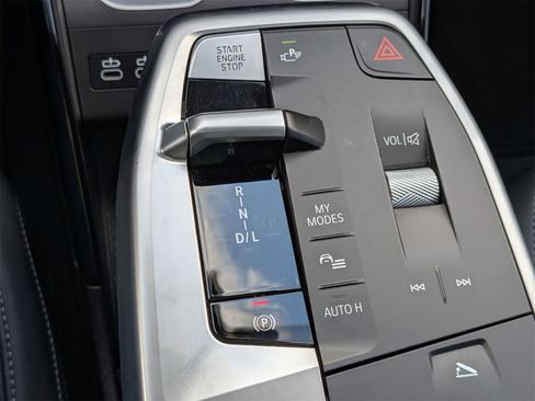 Used 2025 BMW X2 xDrive28i image 24