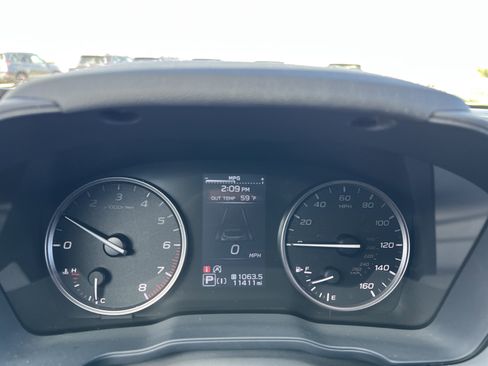 Used 2025 Subaru Crosstrek 2.5i Limited w/ Popular Package #3A image 2