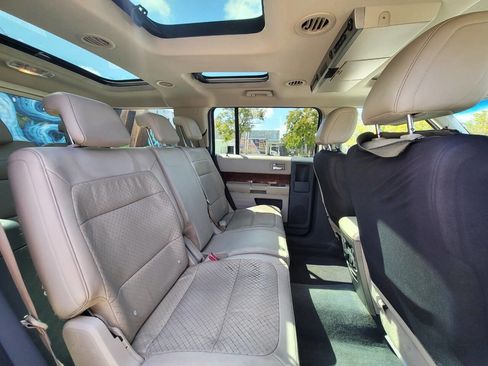 Used 2009 Ford Flex Limited image 11