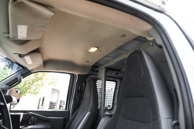 Used 2018 Chevrolet Express 2500 w/ Driver Convenience Package RWD image 20