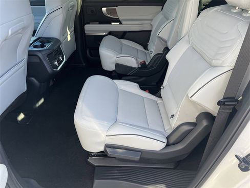 New 2026 Ford Expedition Max Platinum w/ Platinum Ultimate Package image 17