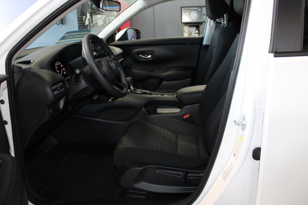 New 2027 Honda HR-V LX image 14