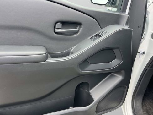 Used 2024 Nissan Frontier S w/ Technology Package image 20