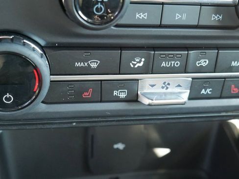 Used 2024 Ford Bronco Outer Banks image 5