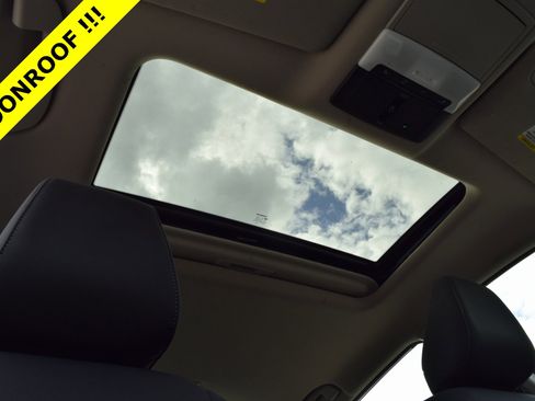 Used 2023 Nissan Altima 2.5 SV w/ SV Premium Package image 6