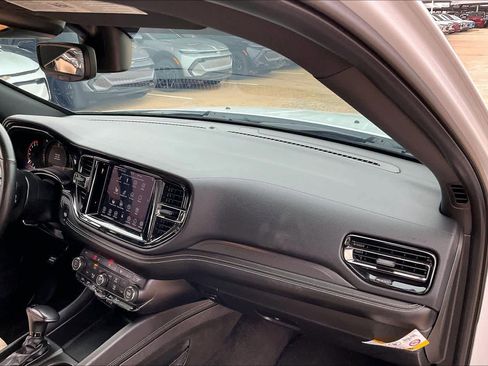 Used 2022 Dodge Durango GT image 16