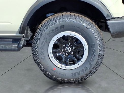 New 2026 Ford Bronco Outer Banks AWD/4WD image 4