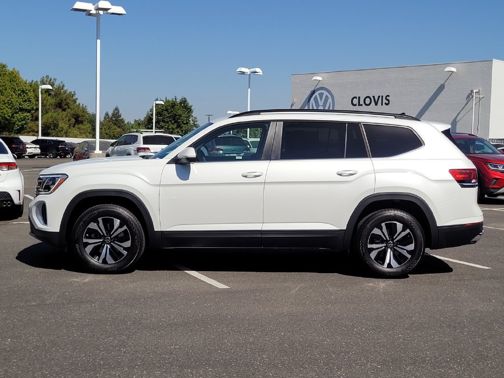 New 2026 Volkswagen Atlas SE FWD image 8