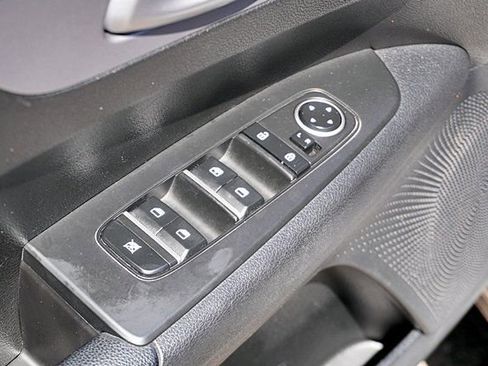 Used 2023 Kia Forte LXS FWD image 22