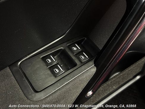 Used 2018 Volkswagen Beetle 2.0T Coast w/ Coast Lighting Package image 26