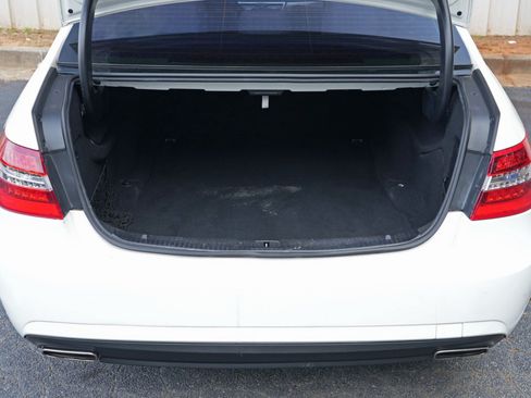 Used 2013 Mercedes-Benz E 350 Sedan image 9