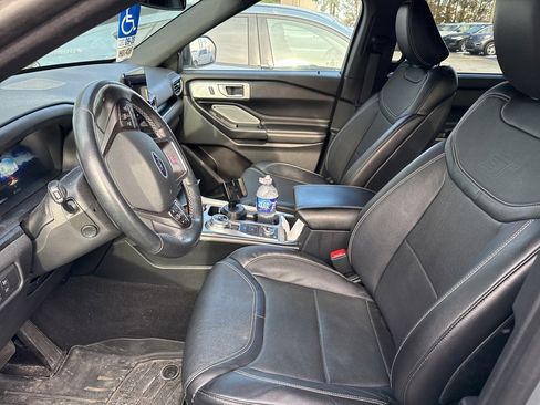 Used 2020 Ford Explorer ST w/ ST Street Pack image 7