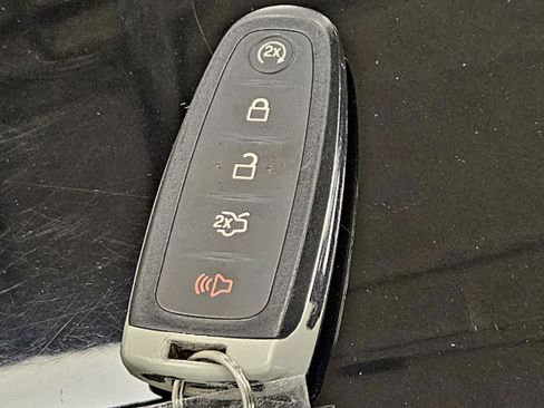 Used 2016 Lincoln Navigator Select image 47