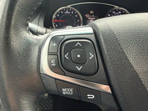 Used 2017 Toyota Camry SE image 10