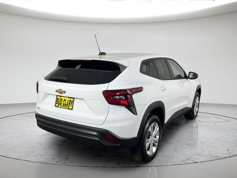 New 2026 Chevrolet Trax LS FWD image 3