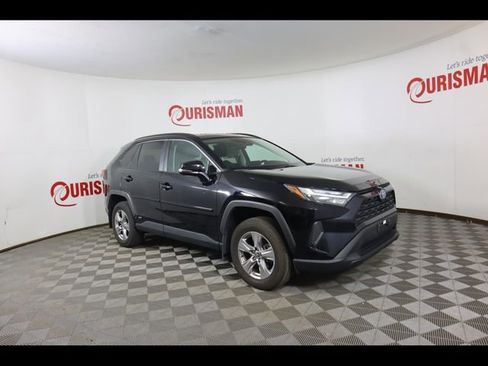 Used 2024 Toyota RAV4 XLE w/ Convenience Package image 12