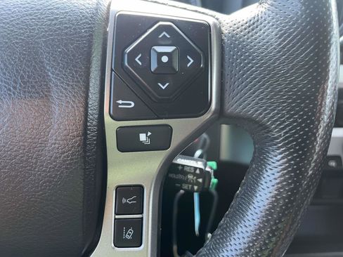 Used 2021 Toyota Tacoma SR5 image 18