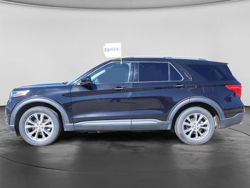 Used 2022 Ford Explorer Limited AWD/4WD image 5