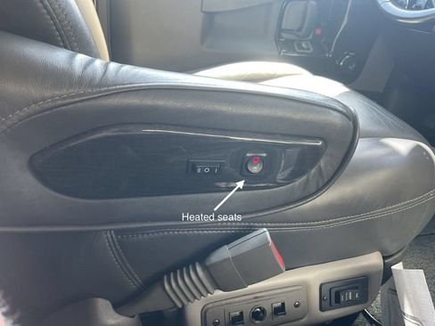 Used 2019 GMC Savana 2500 Extended RWD image 13
