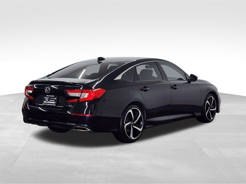 Used 2018 Honda Accord Sport image 8