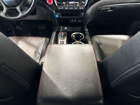 Used 2024 Honda Ridgeline Black Edition image 21