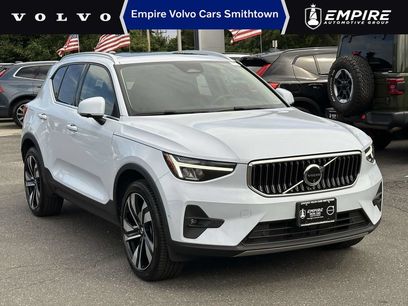 Used 2024 Volvo XC40 B5 Plus