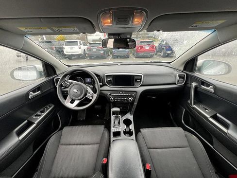 Used 2021 Kia Sportage LX image 15