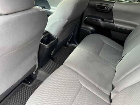Used 2022 Toyota Tacoma SR image 14