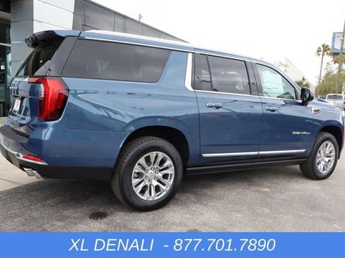 New 2026 GMC Yukon XL Denali w/ Sun & Power Step Package AWD/4WD image 9