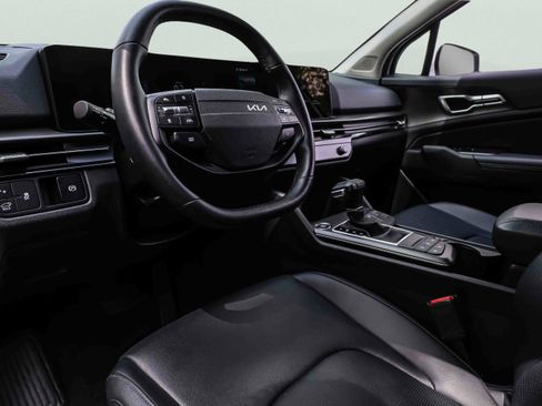 Certified 2026 Kia Sportage EX AWD/4WD image 8