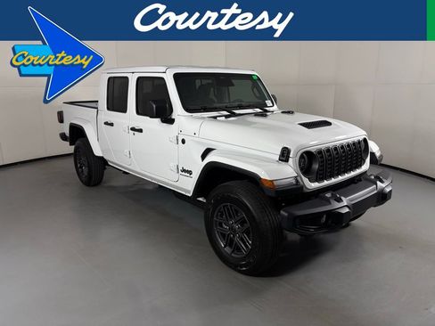 New 2026 Jeep Gladiator Sport AWD/4WD image 1