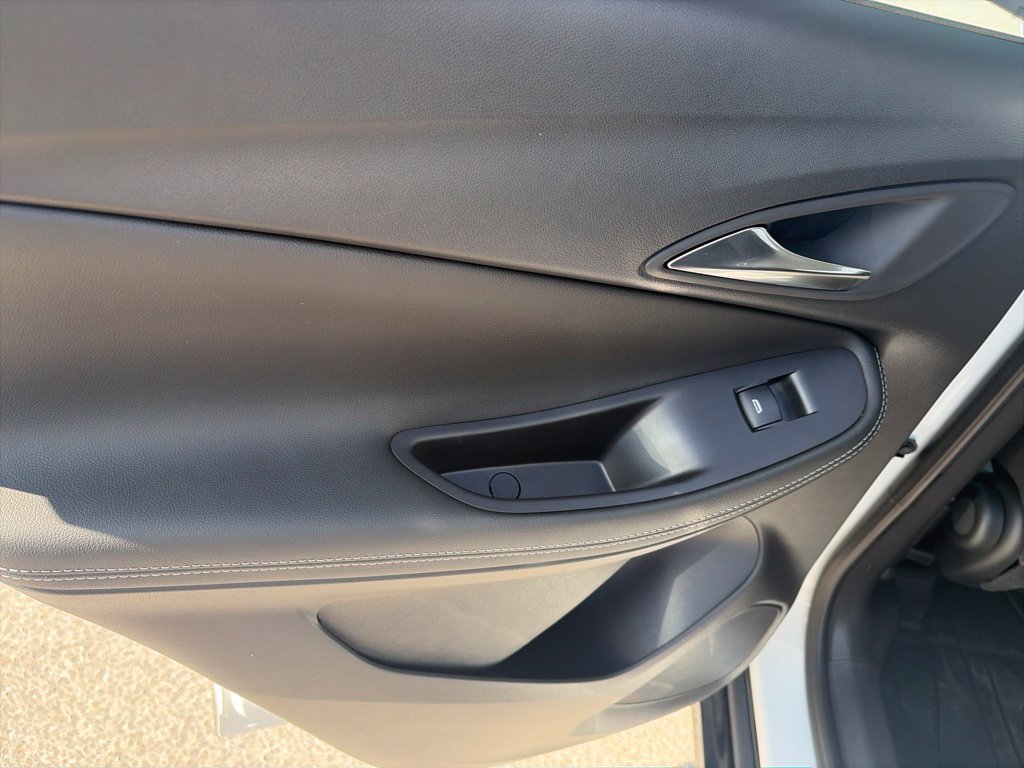 Used 2024 Buick Encore GX Sport Touring FWD image 12