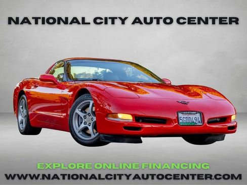 Used 2004 Chevrolet Corvette Coupe image 1