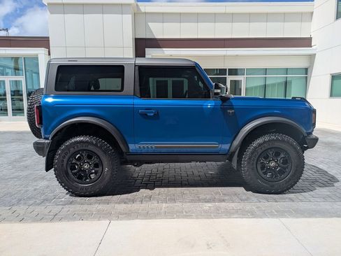 Used 2021 Ford Bronco First Edition AWD/4WD image 4