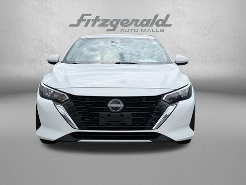 Used 2025 Nissan Sentra SV FWD image 2